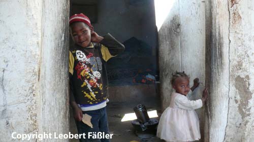 A08_262 Harar Kinder