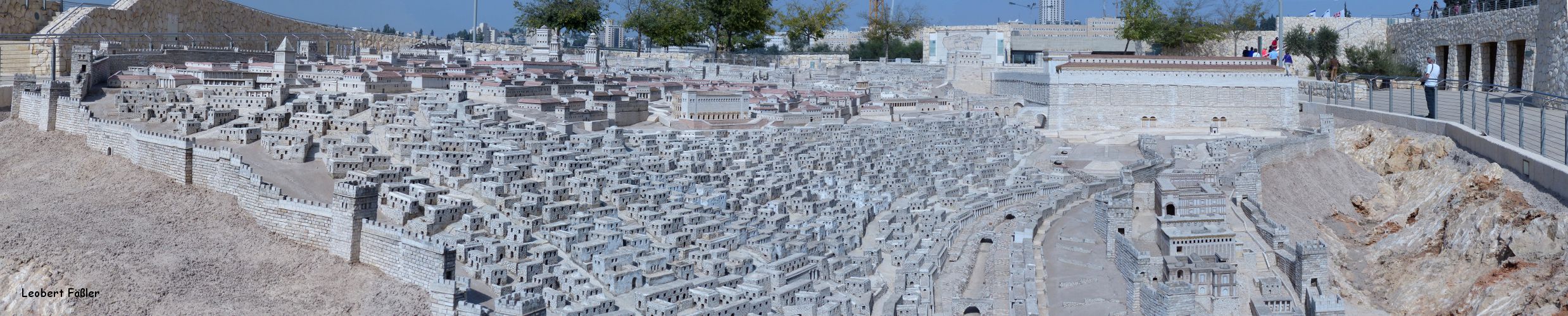 10-JerusalemModel-Pan