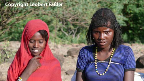 A08_191 Afar Maedchen