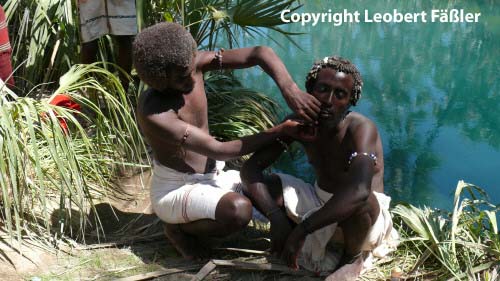 A08_195 Afar Rasieren