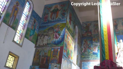 A08_248 Kirche Innen