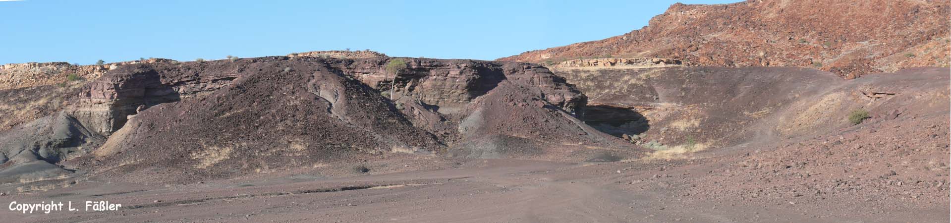 VerbrannteBerg1_Panorama